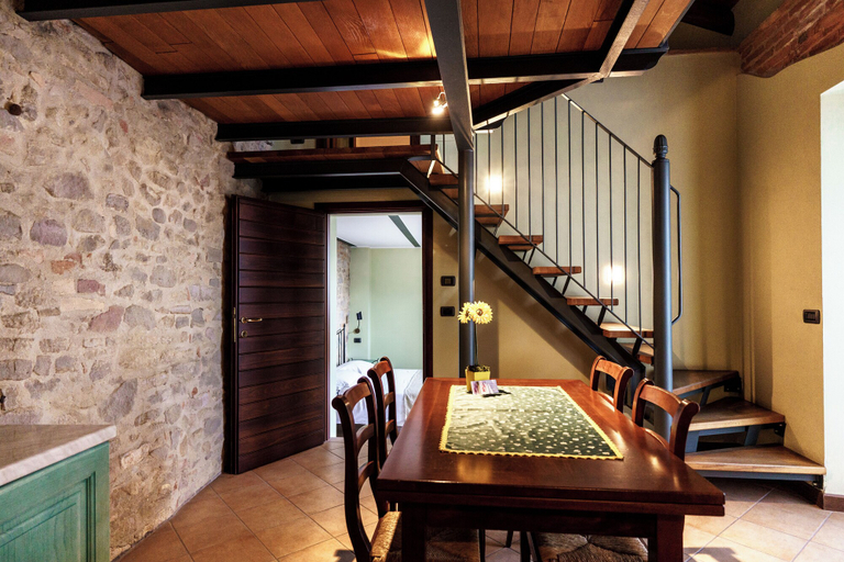 Others 4, Residenza Isolina, Cuneo
