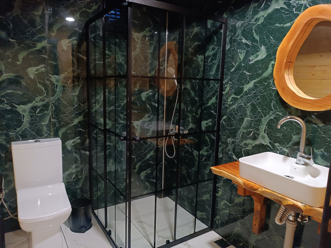 Bathroom 3, Samur Dag Evleri, Hemşin