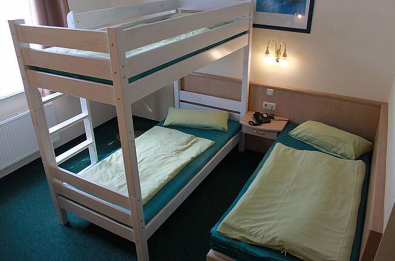 Bedroom 4, Gasthaus & Hotel Grünhof, Frankfurt (Oder)