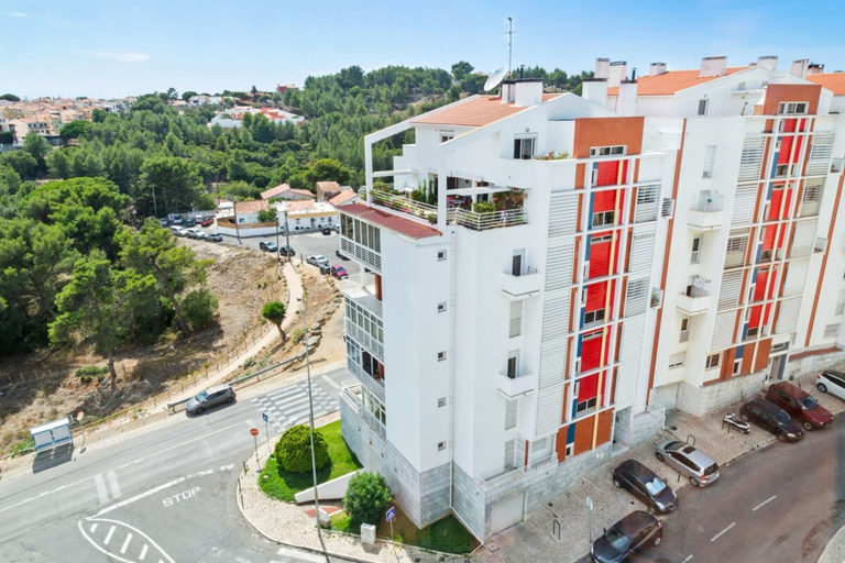 Exterior & Views, Lovely 2 Bedroom Duplex Apt w Terrace in Cascais, Cascais