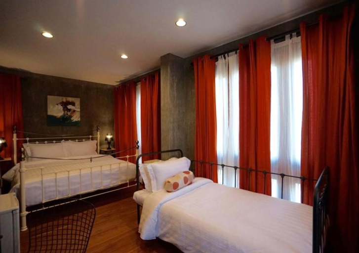 Bedroom 13