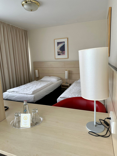 Bedroom 4, enjoy Hotel am Studio, Berlin