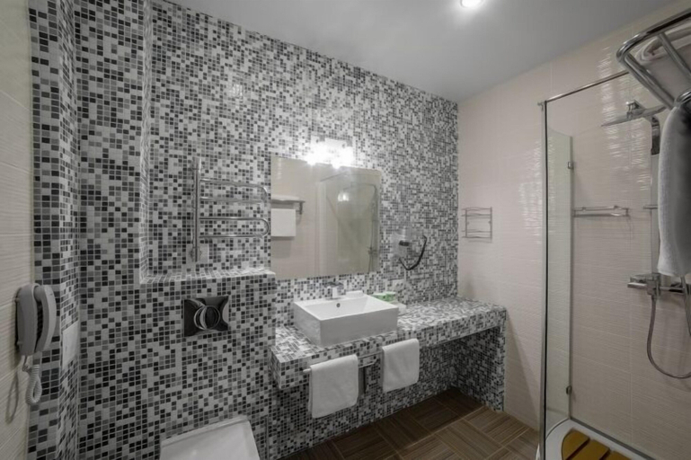 Bathroom 3, Kamarooms Business Hotel & Spa, Mendeleyevskiy rayon