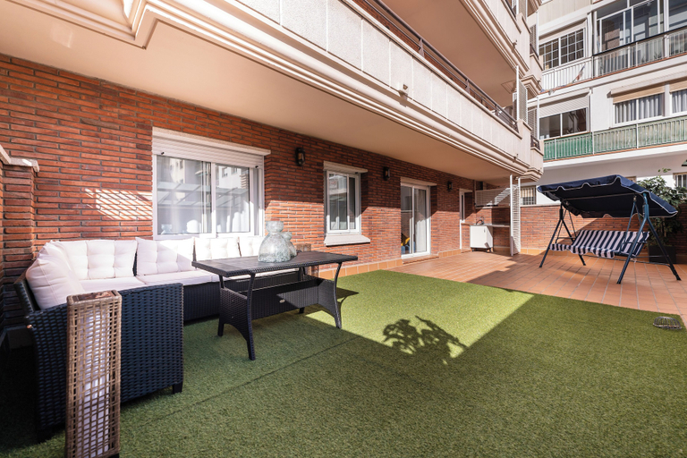 Exterior & Views 2, Aparthotel Napols, Barcelona
