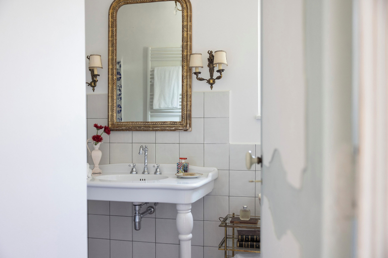 Bathroom 5, Villa De Cillis Carafa, Napoli