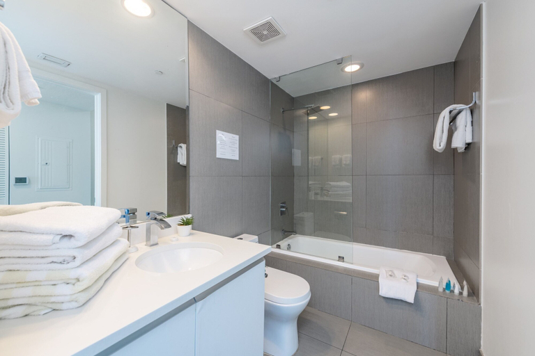 Bathroom 5, Global Luxury Suites at Monte Carlo, Miami-Dade