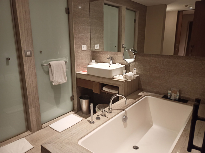 Bathroom 5, Welcomhotel by ITC Hotels, Richmond Road, Bengaluru, Bangalore
