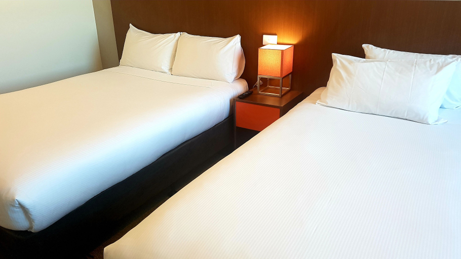 Bedroom 3, ibis Brisbane Airport Hotel, Pinkenba-Eagle Farm