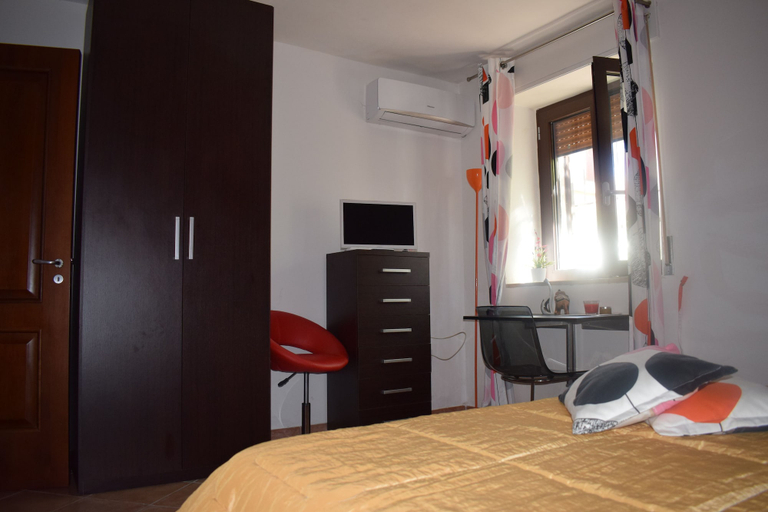 Bedroom 3, La Vecchia Taverna B&B, Salerno