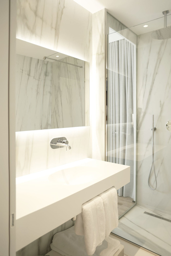Bathroom 4, Mango Luxury Resorts, Sarandës