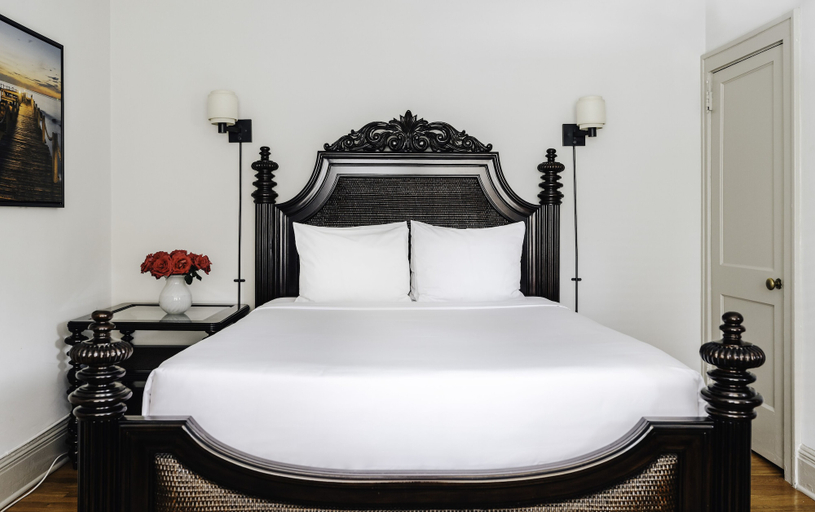 Bedroom 2, Princess Anne Boutique Hotel, Buncombe