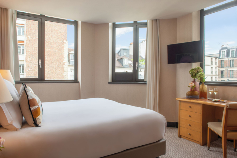 Bedroom 5, Les Jardins du Marais, Paris
