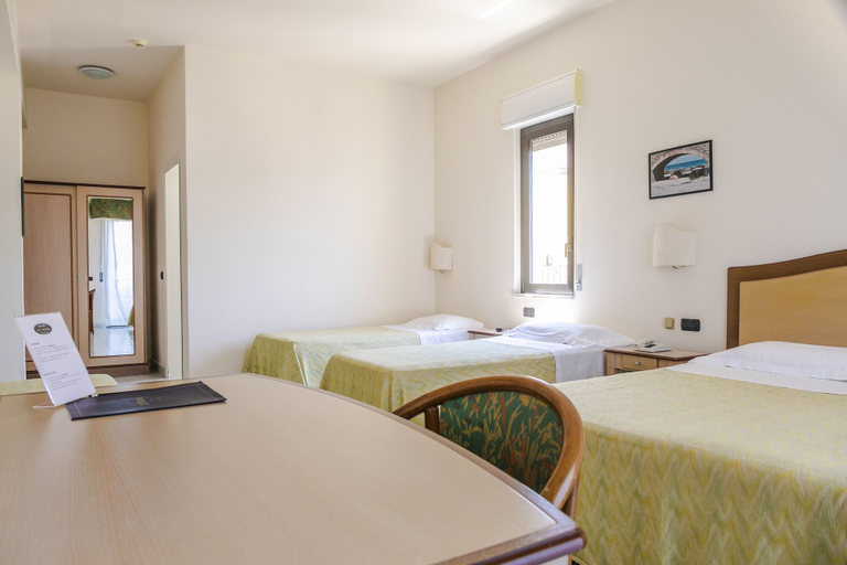 Bedroom 3, Hotel Za' Maria, Messina
