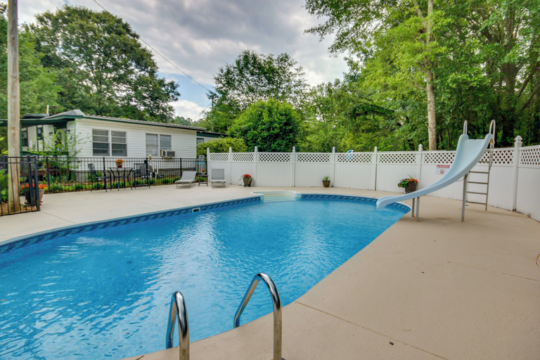 Sport & Beauty 3, Pool & Fire Pit! 'Outlaw Gameroom' in St Matthews, Calhoun