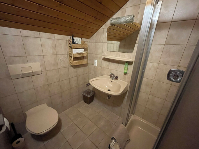 Bathroom 3, Hotel-Gasthof Lammersdorf, Spittal an der Drau