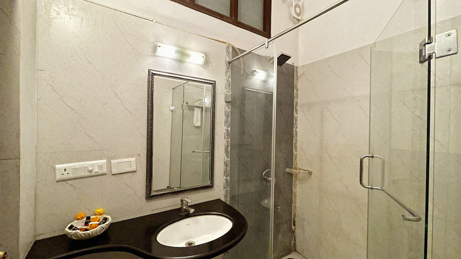 Bathroom 4, Hotel Boheda Palace, Udaipur