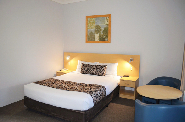 Bedroom 3, Bathurst Motor Inn, Bathurst Regional - Pt A
