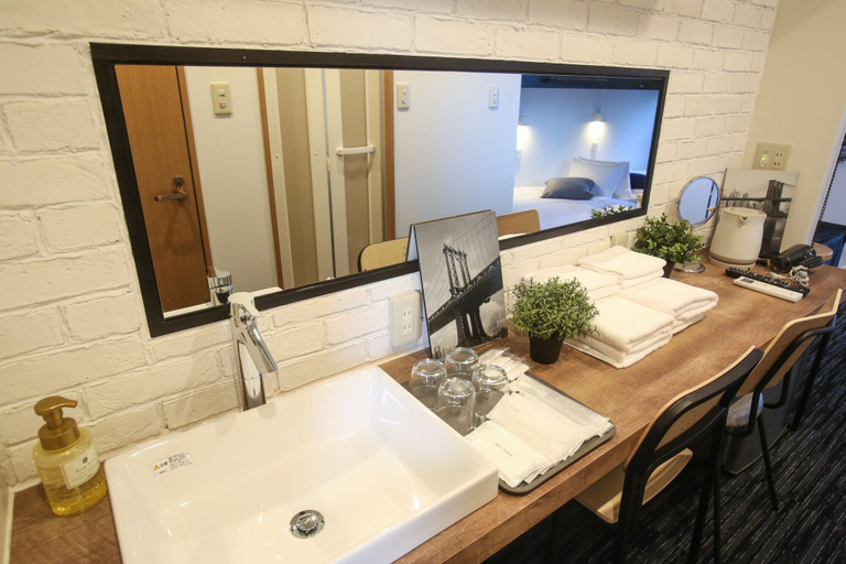 Bathroom 4, TABIGOYA LIFE&TRIP HAKATA EAST, Fukuoka