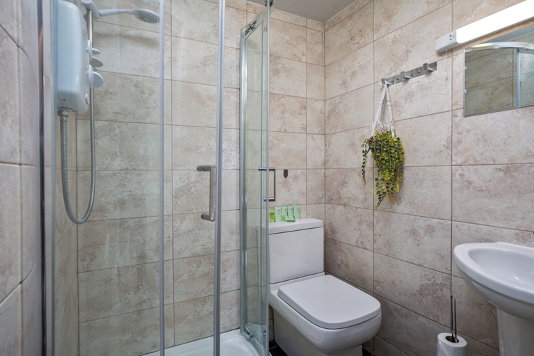 Bathroom 3, Serenity Guest House, North Yorkshire