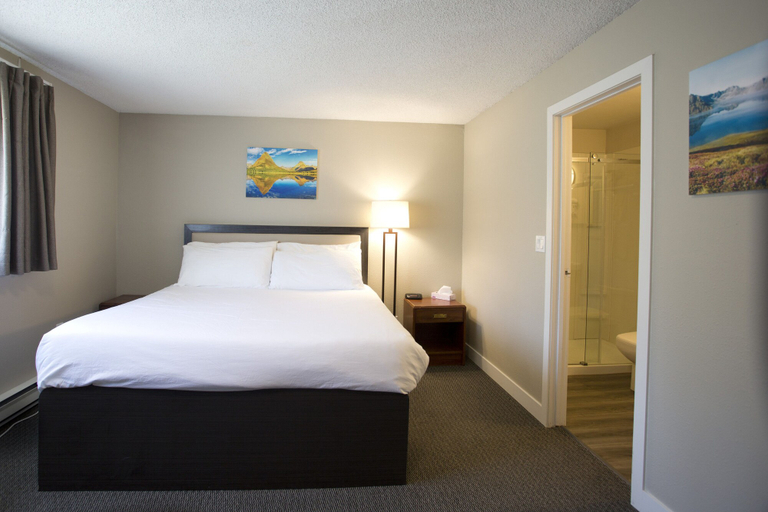 Bedroom 4, Valemount Vacation Inn, Fraser-Fort George