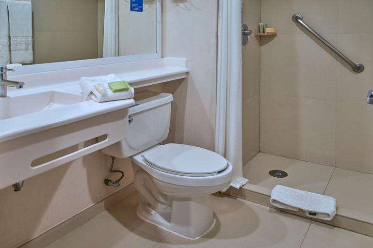 Bathroom 4, City Express by Marriott Zacatecas, Zacatecas