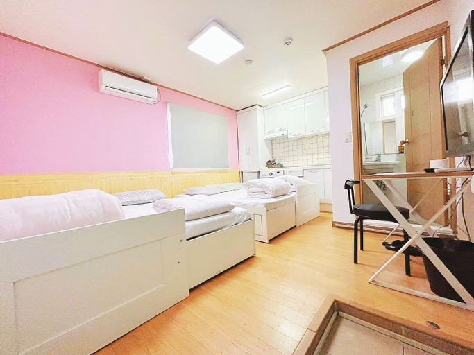 Others 5, Sarang Guesthouse Dongdaemun, Jung