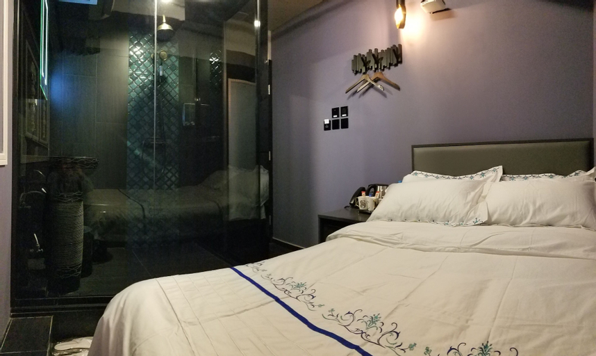 Bedroom 3, Luna Inn - Causeway Bay, Hong Kong Island