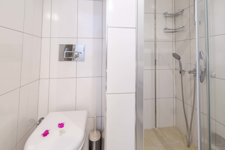 Bathroom 5, Yenier Apart Otel, Kaş