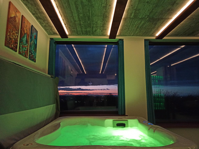 Sport & Beauty 2, Holiday House apartment Podhamer B, Ljutomer