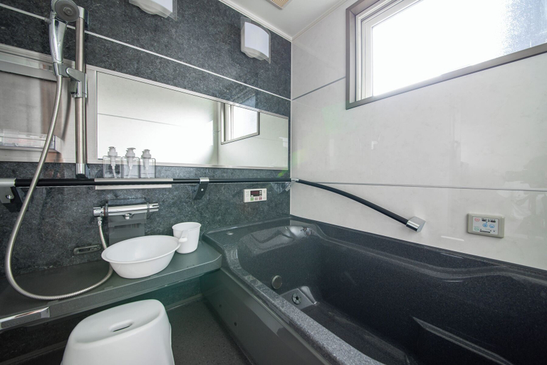 Bathroom 4, THE VILLA  MOIWA, Sapporo