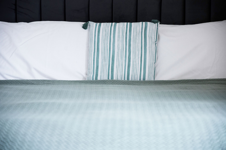 Bedroom 3, The Waters Edge