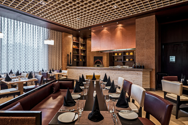 Food & Drinks 5, Holiday Inn AMRITSAR RANJIT AVENUE by IHG, Amritsar