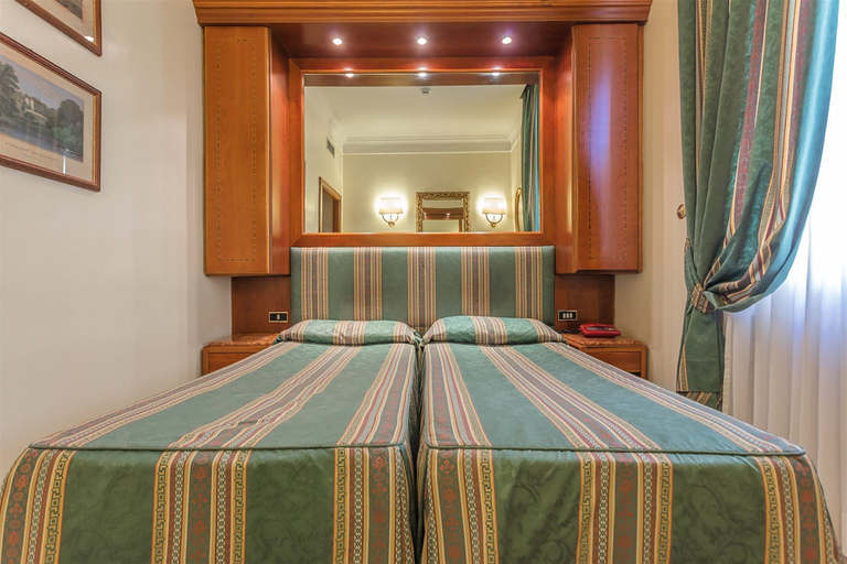 Bedroom 2, Raeli Hotel Archimede, Rome