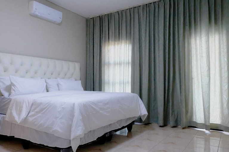 Bedroom 3, L. A. P Guesthouse, Windhoek East