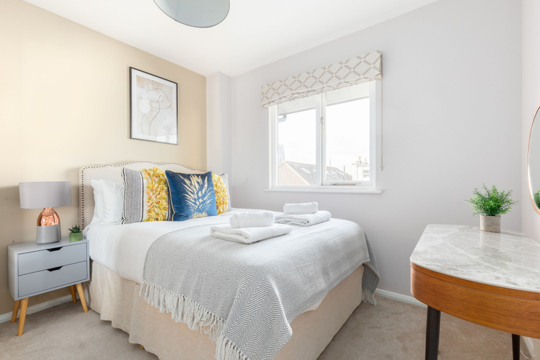 Bedroom 3, The Liverpool Street Apartments, London