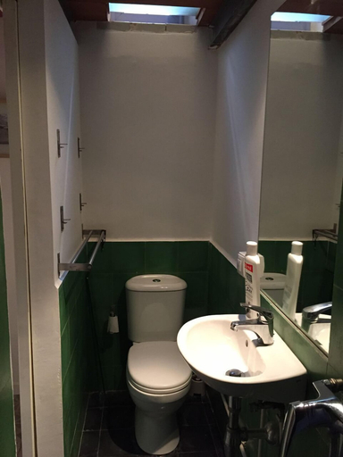 Bathroom 3, HolaStays Arenal, Sevilla