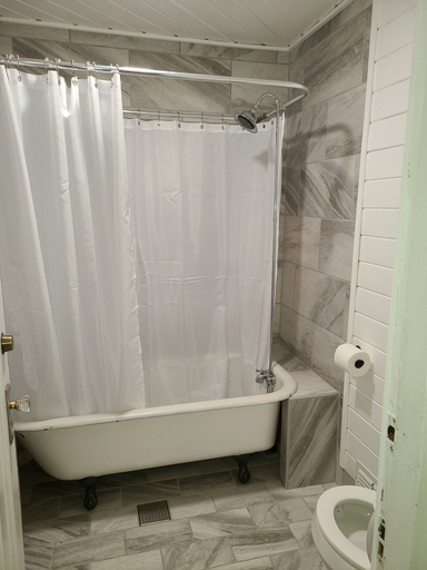 Bathroom 4, Fairview Inn, Matanuska-Susitna