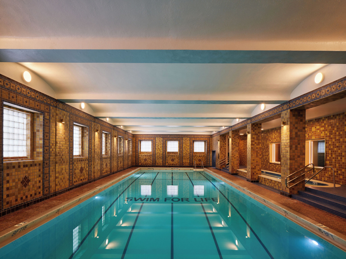 Sport & Beauty 3, 21C Museum Hotel St Louis, Saint Louis