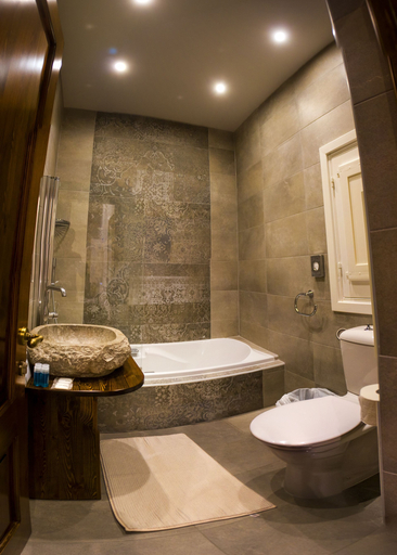 Bathroom 5, Casa Azzopardi Suites