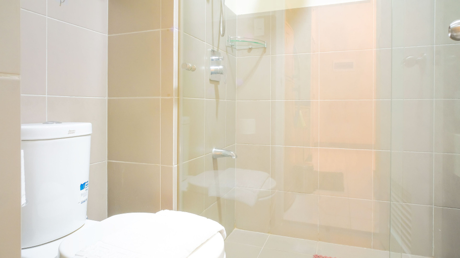 Bathroom 4, Currency Serviced Suites, Pasig City