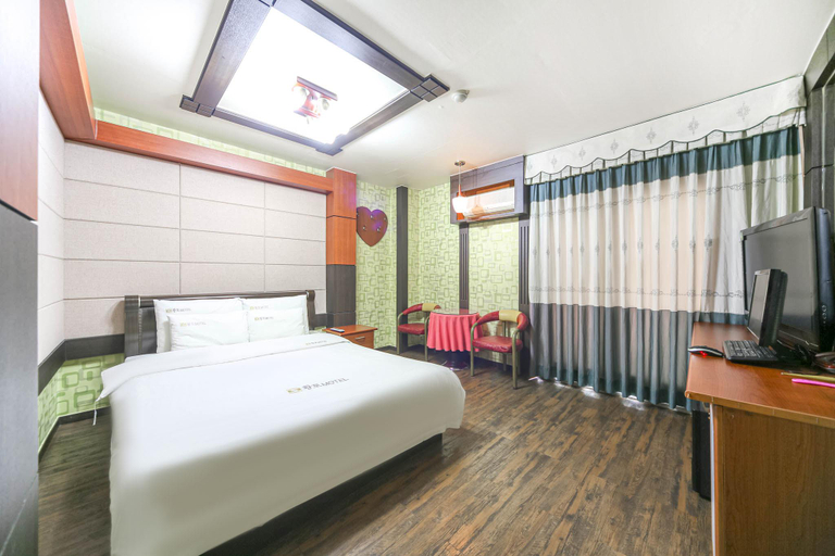 Bedroom, Jeonju Geumamdong Hwangto, Jeonju