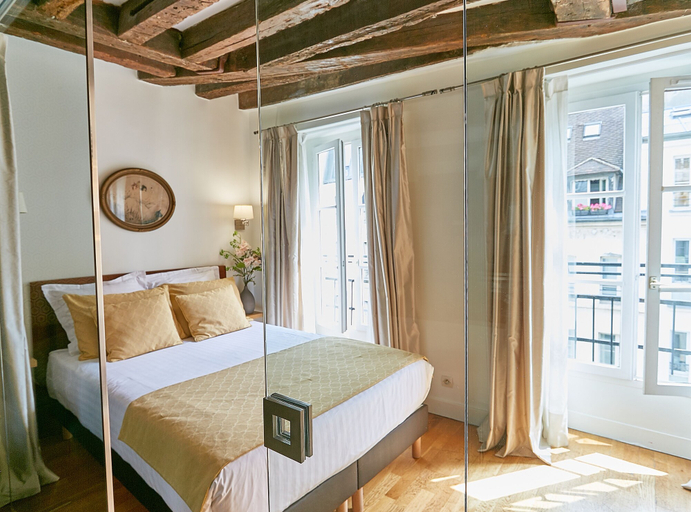 Bedroom 3, Apartments du Louvre - St-Honoré, Paris