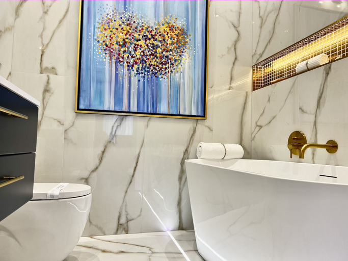 Bathroom 4, MONDRIAN Luxury Suites & Apartments Old Town Market Square, Warsaw