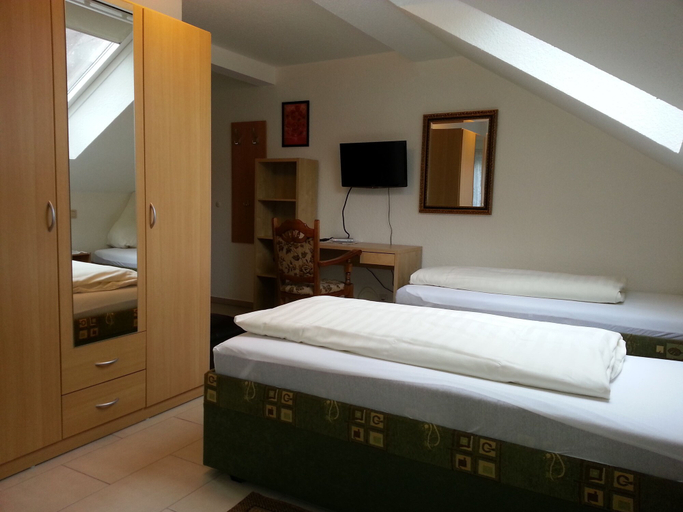 Bedroom 3, Am Kamin, Duisburg