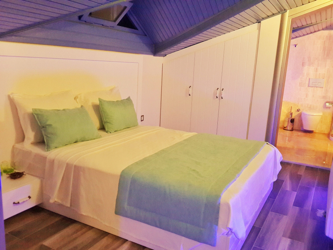 Bedroom 3, Cunda Rota Hotel, Ayvalık