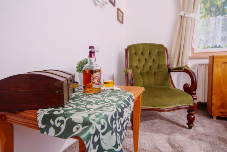 Room 4, Albrechtice Lat085 in Albrechtice v Jizersk ch hor ch, Jablonec nad Nisou