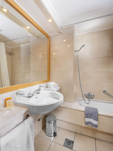 Bathroom 5, Athineon Hotel, South Aegean