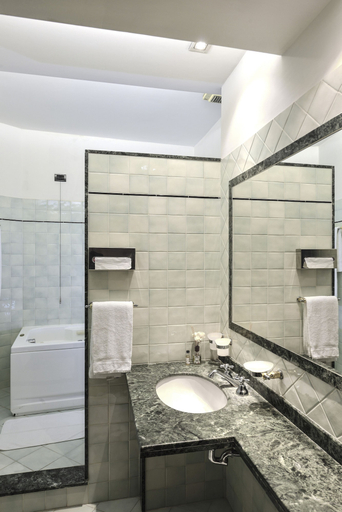Bathroom 4, Hotel Fonte Cesia, Perugia