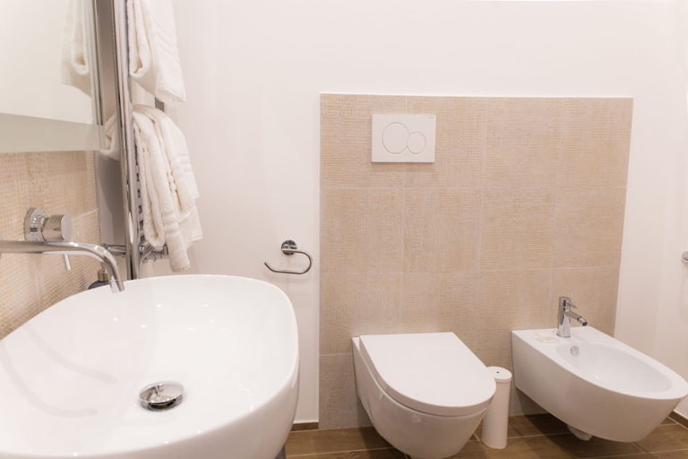 Bathroom 5, Nazionale Palace Suites, Rome