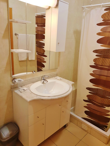Bathroom 5, Rialgarve, Faro